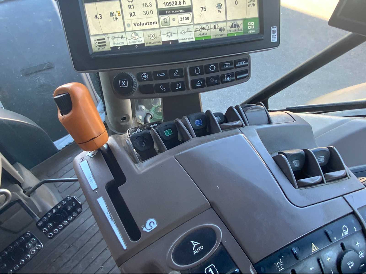 Farm tractor John deere 6155R