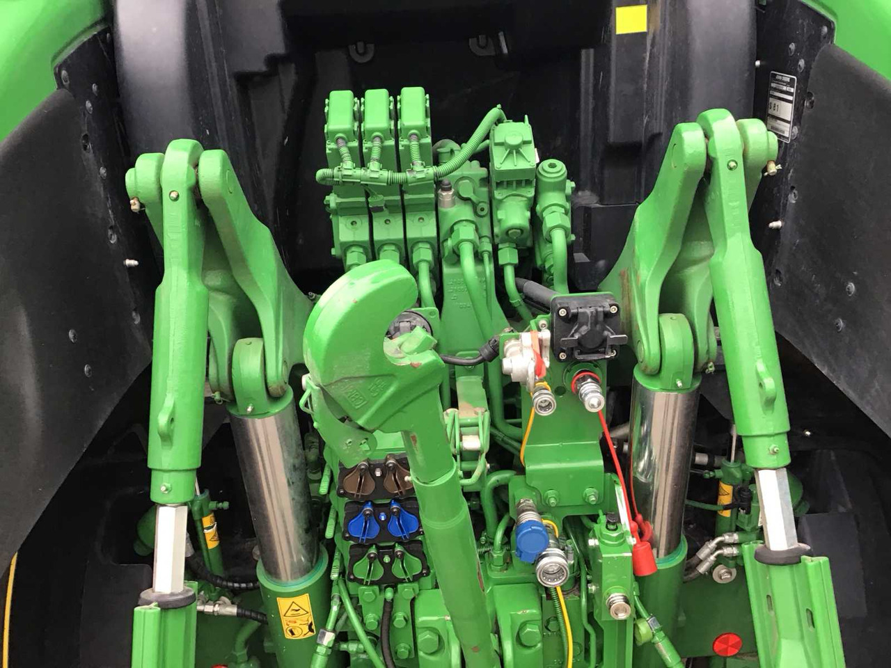 Farm tractor John deere 6230R