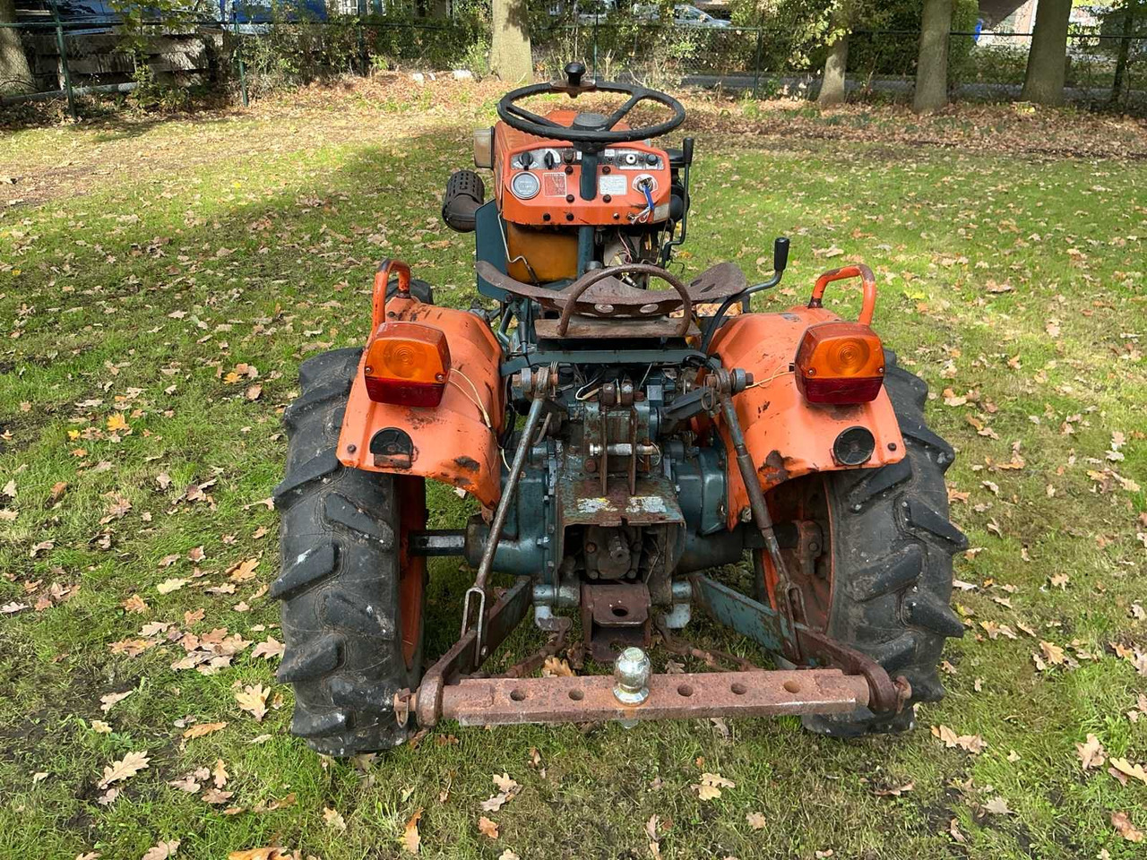 Farm tractor Kubota B6100 D