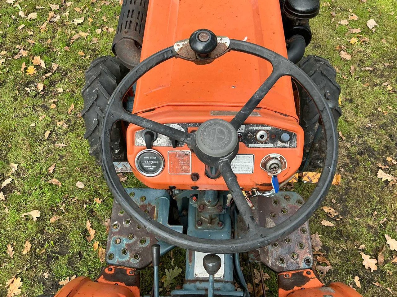 Farm tractor Kubota B6100 D