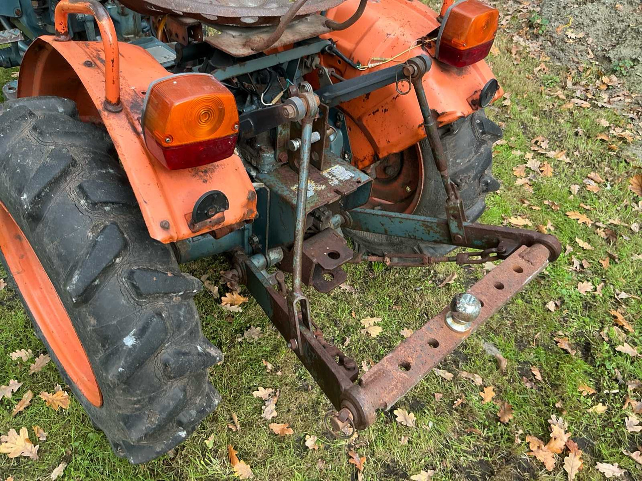 Farm tractor Kubota B6100 D