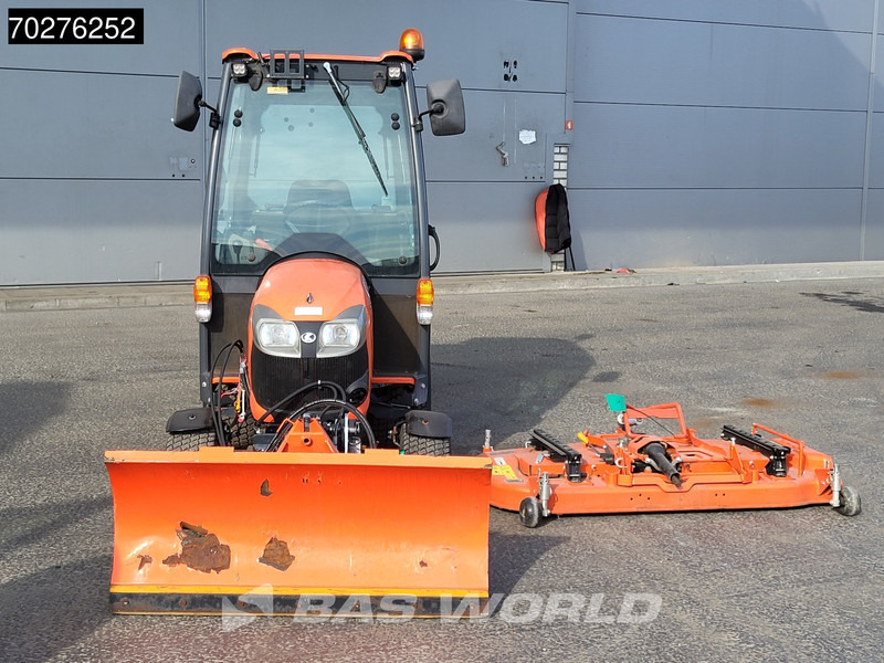 Farm tractor Kubota BX231D-C C10 4X4