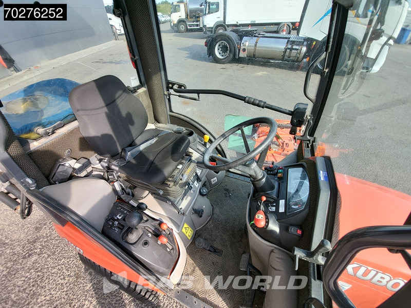 Farm tractor Kubota BX231D-C C10 4X4