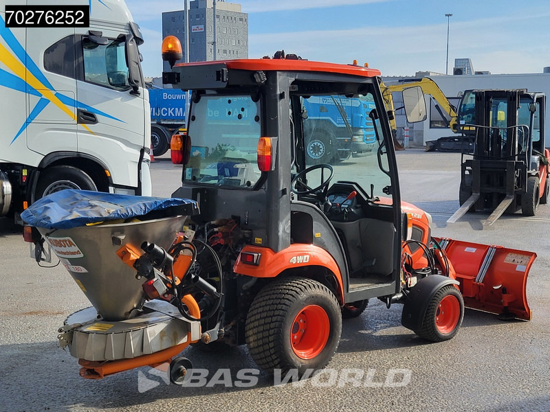 Farm tractor Kubota BX231D-C C10 4X4