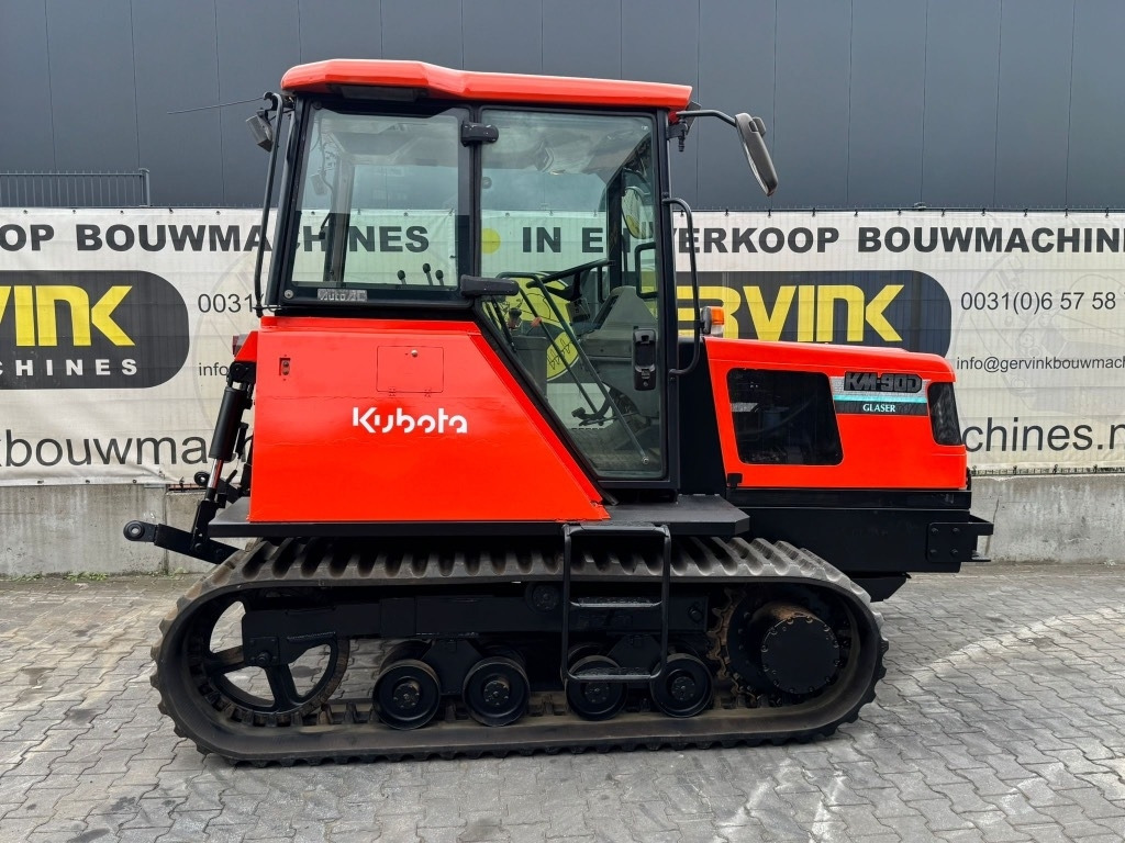 Farm tractor Kubota KM 90 D