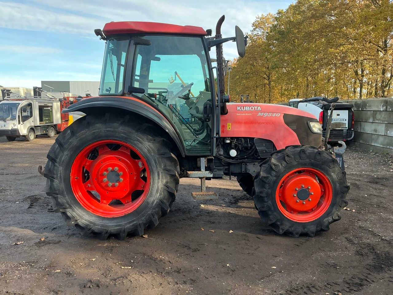 Farm tractor Kubota M9540H-C