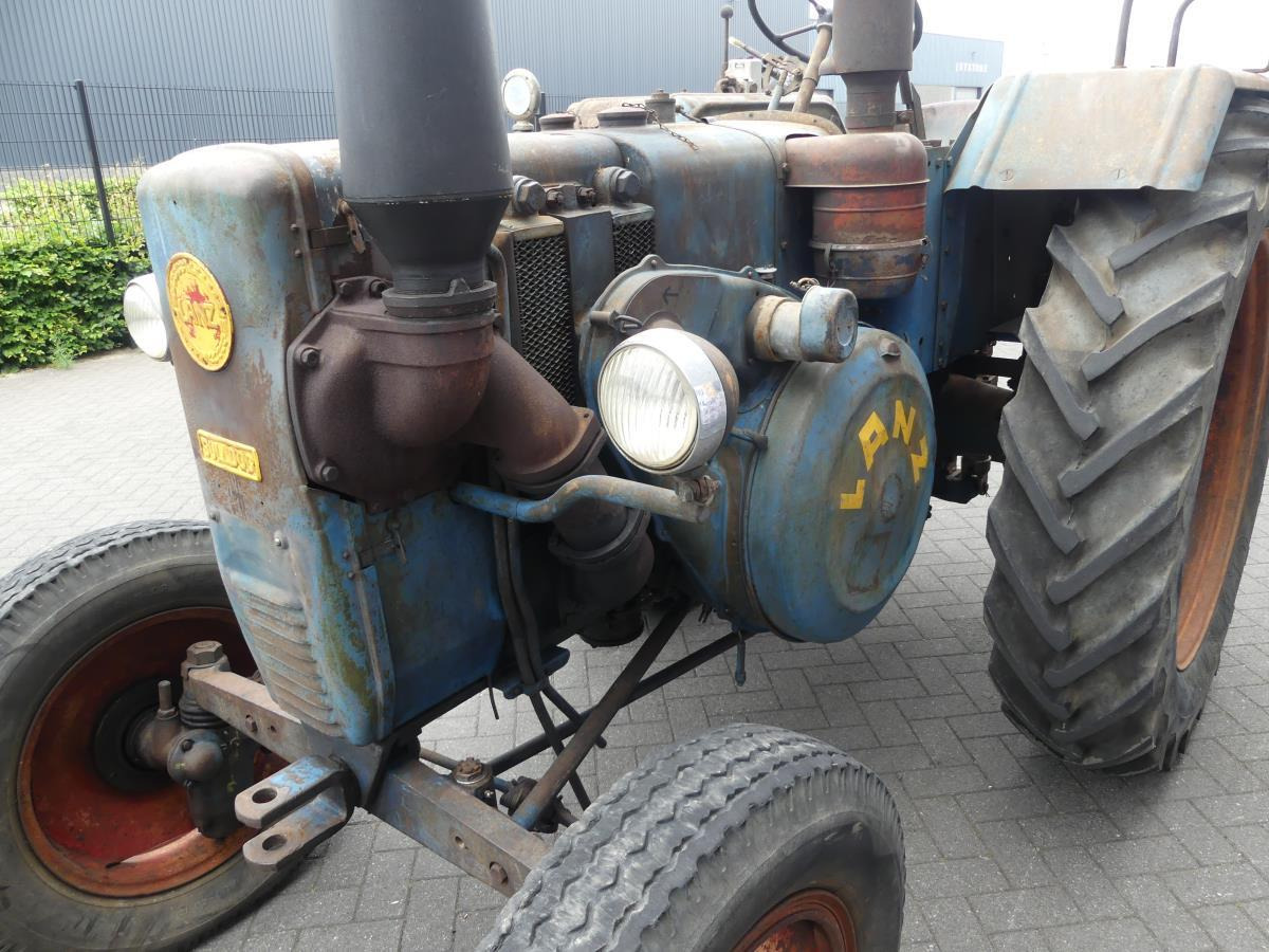 Farm tractor Lanz-Bulldog D2806