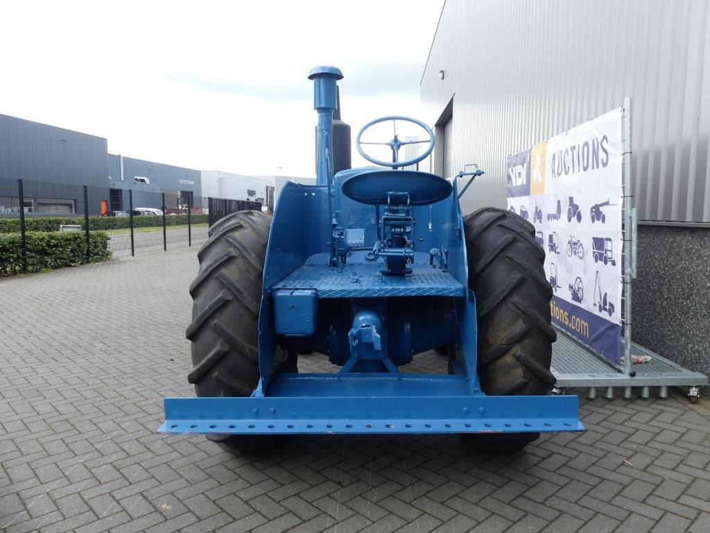 Farm tractor Lanz Bulldog D9506