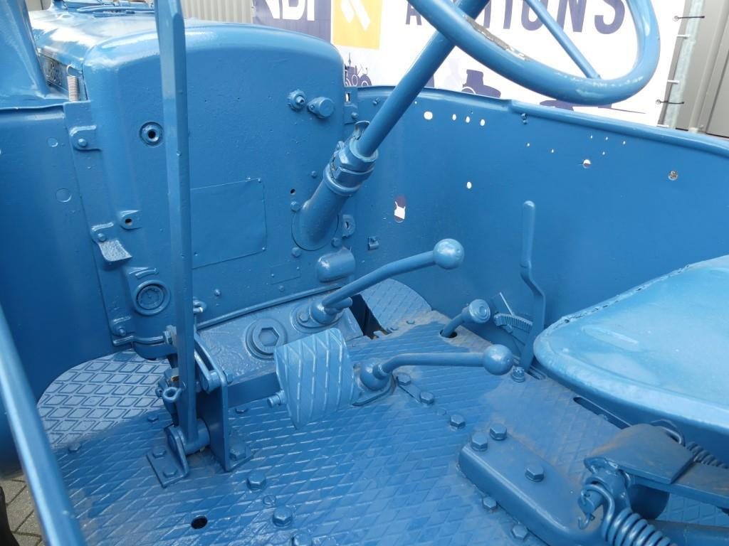 Farm tractor Lanz Bulldog D9506