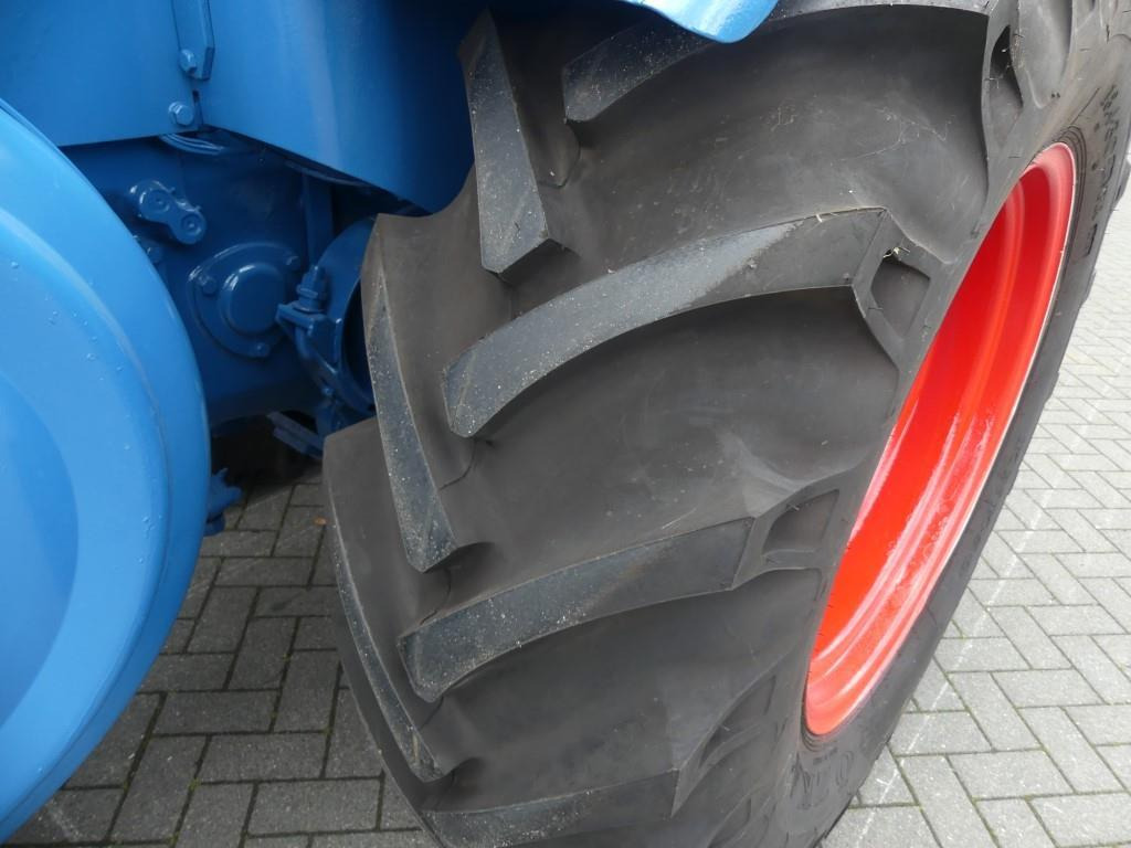 Farm tractor Lanz Bulldog D9515