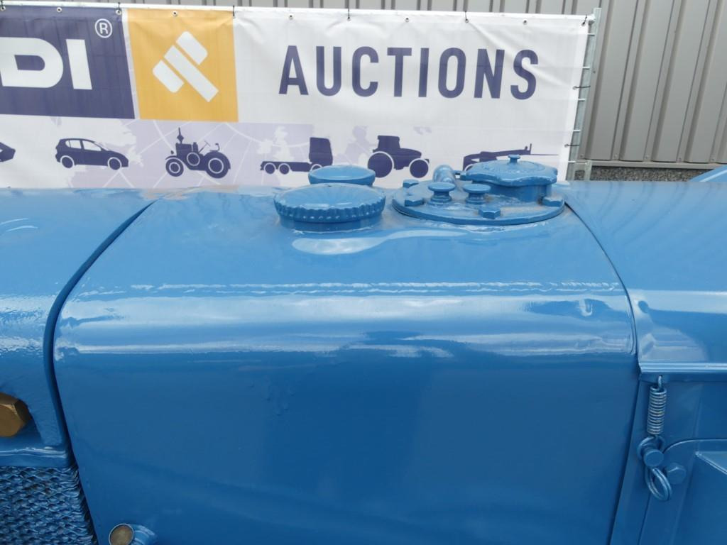 Farm tractor Lanz Bulldog D9515