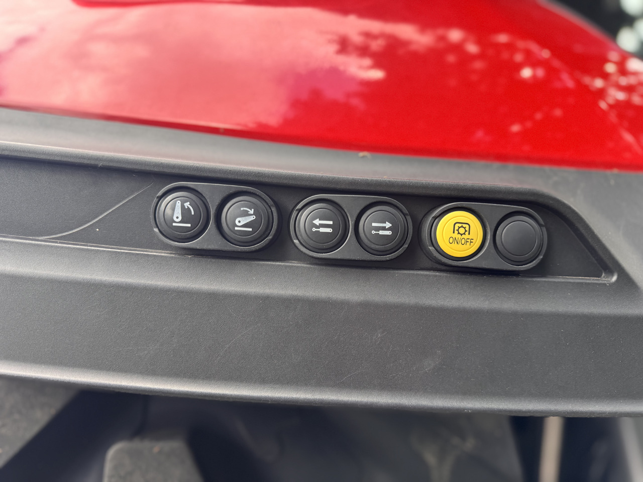 Farm tractor MASSEY FERGUSON 8s.205 Dyna7 Exclusive