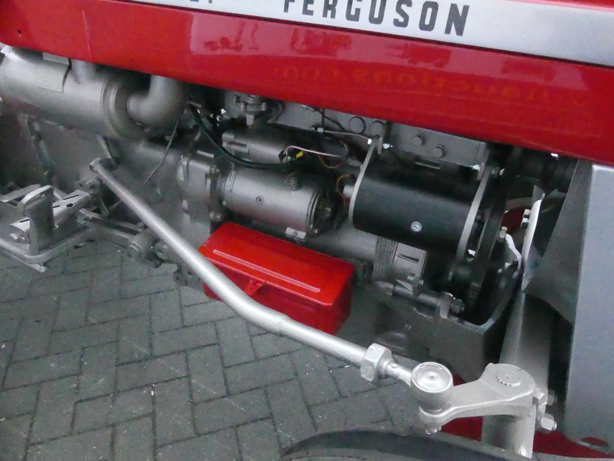 Farm tractor Massey-Ferguson 135 Vinyard