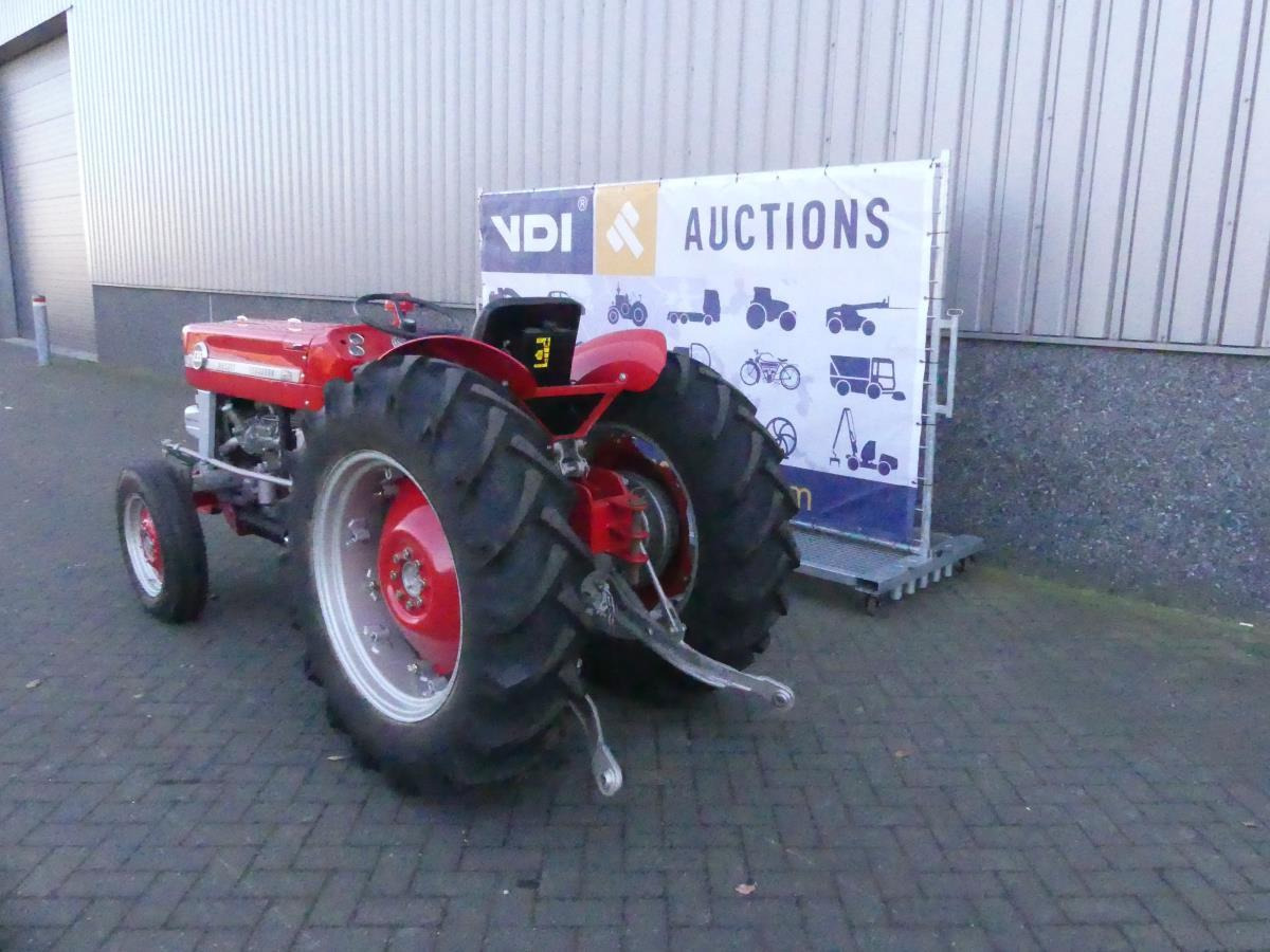 Farm tractor Massey-Ferguson 135 Vinyard