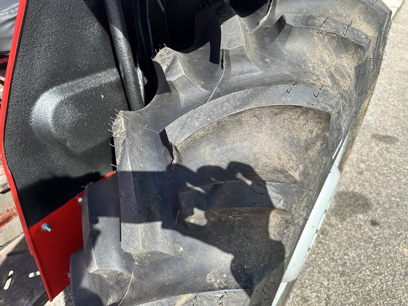 Farm tractor Massey Ferguson 165