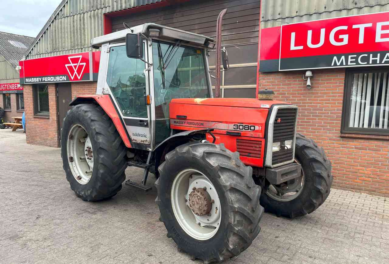 Farm tractor Massey Ferguson 3080 Speedshift Tractoren