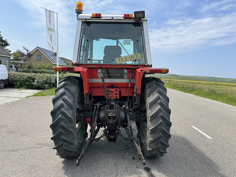 Farm tractor Massey Ferguson 675