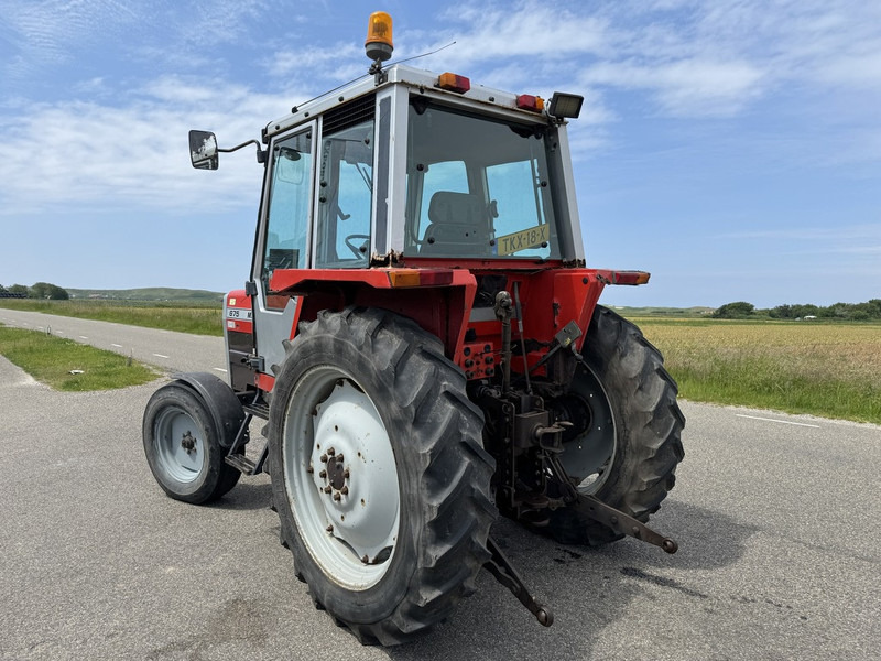 Farm tractor Massey Ferguson 675