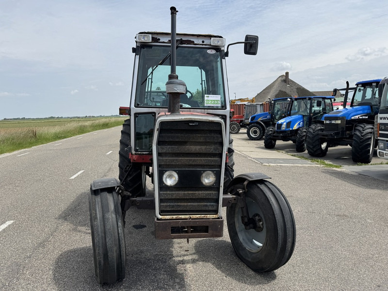 Farm tractor Massey Ferguson 675