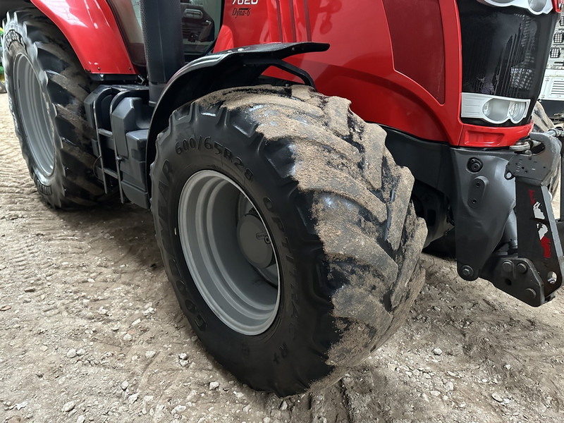 Farm tractor Massey Ferguson 7620 Dyna 6