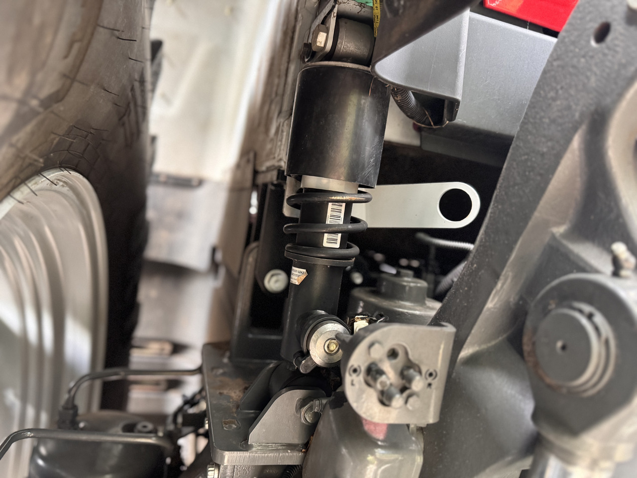 Farm tractor Massey Ferguson 8s.205 Dyna7 Exclusive