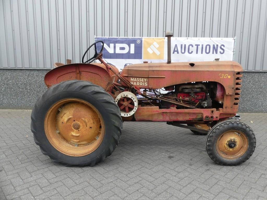 Farm tractor Massey Harris 30K