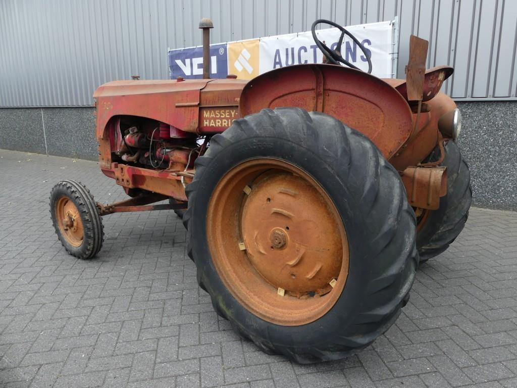 Farm tractor Massey Harris 30K