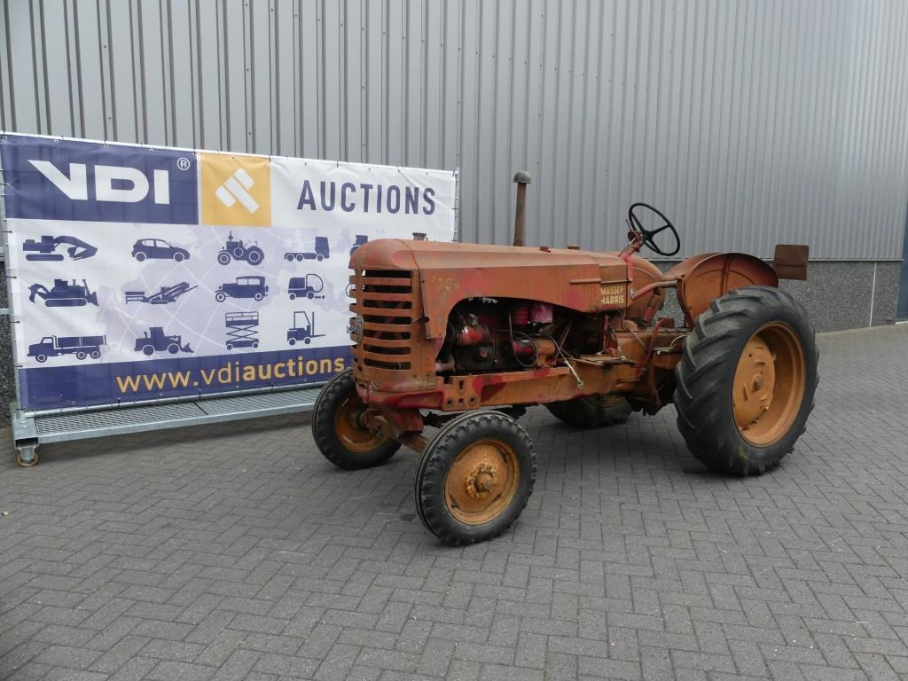 Farm tractor Massey Harris 30K