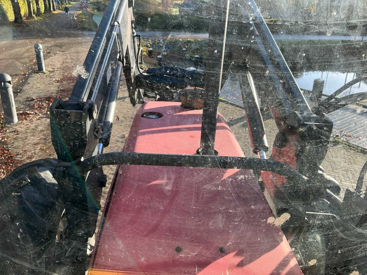 Farm tractor Massey ferguson 3085