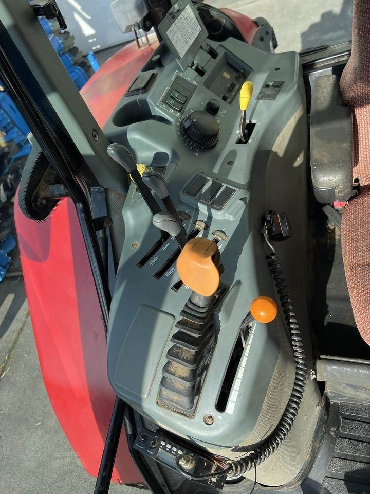 Farm tractor McCormick MTX135