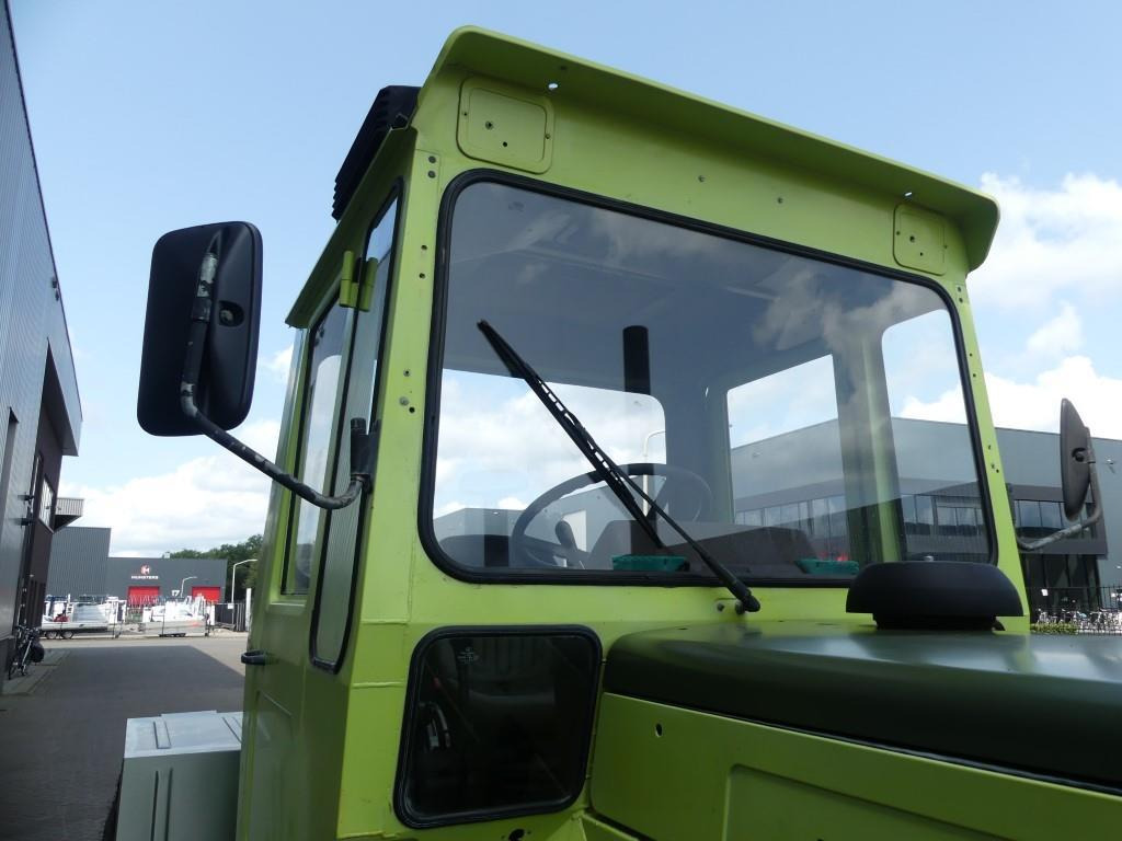 Farm tractor Mercedes Benz MB Trac 1000
