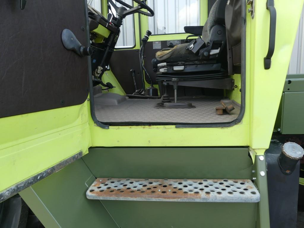 Farm tractor Mercedes Benz MB Trac 1000