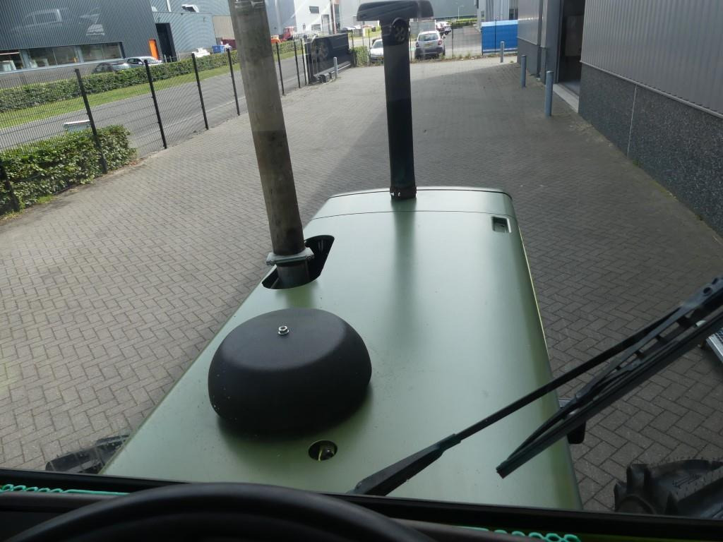 Farm tractor Mercedes Benz MB Trac 1000