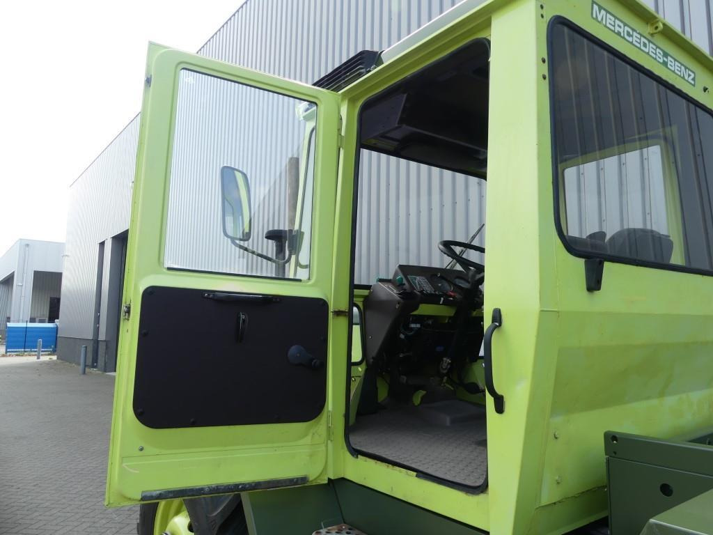 Farm tractor Mercedes Benz MB Trac 1000