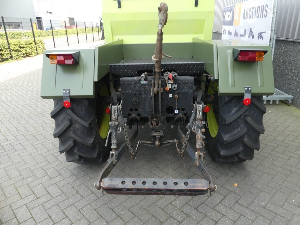 Farm tractor Mercedes Benz MB Trac 700