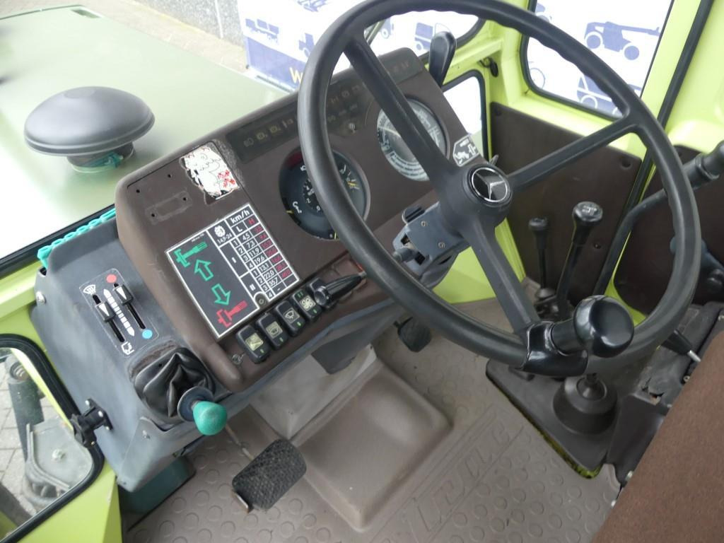 Farm tractor Mercedes Benz MB Trac 700