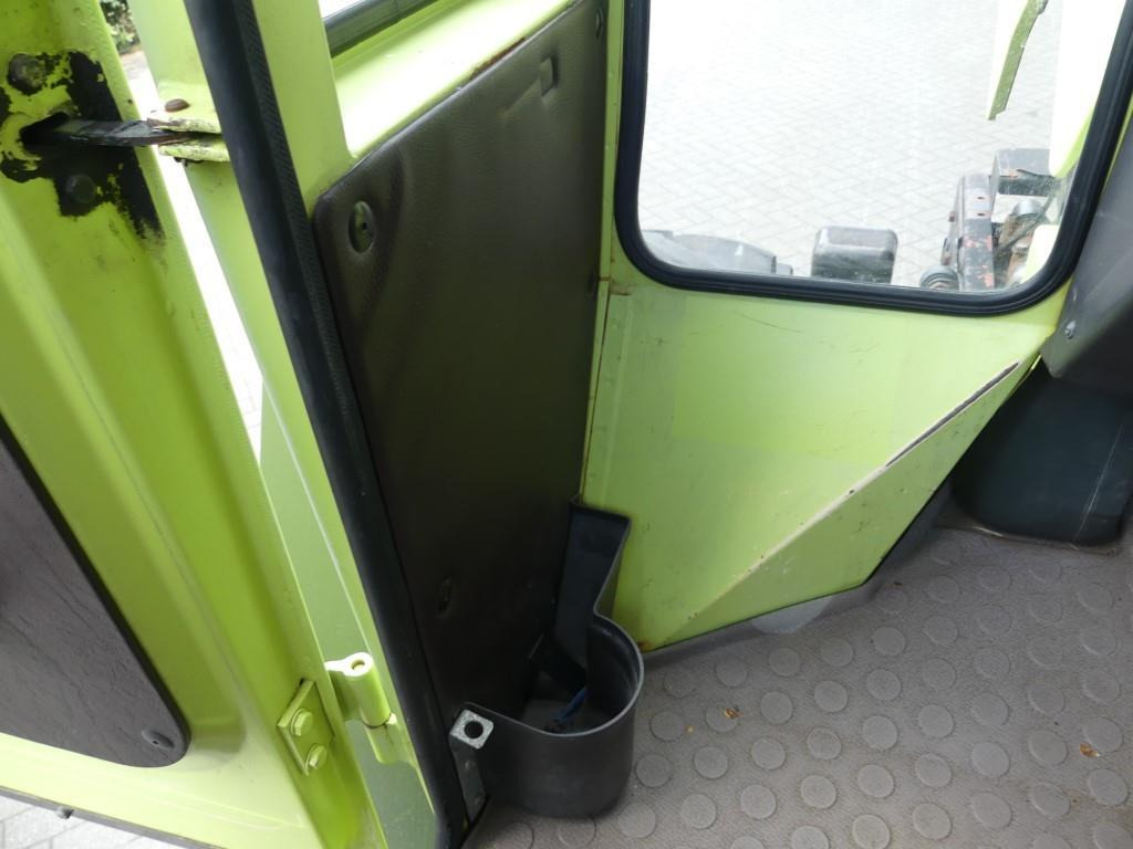 Farm tractor Mercedes Benz MB Trac 800