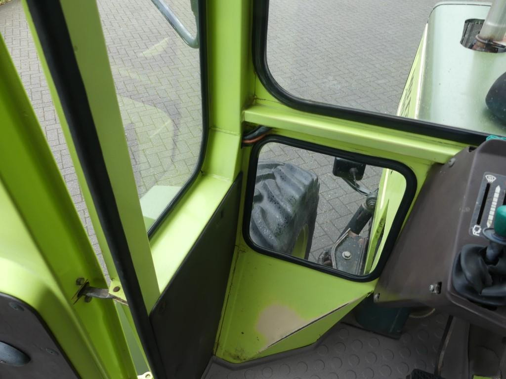 Farm tractor Mercedes Benz MB Trac 900 Turbo