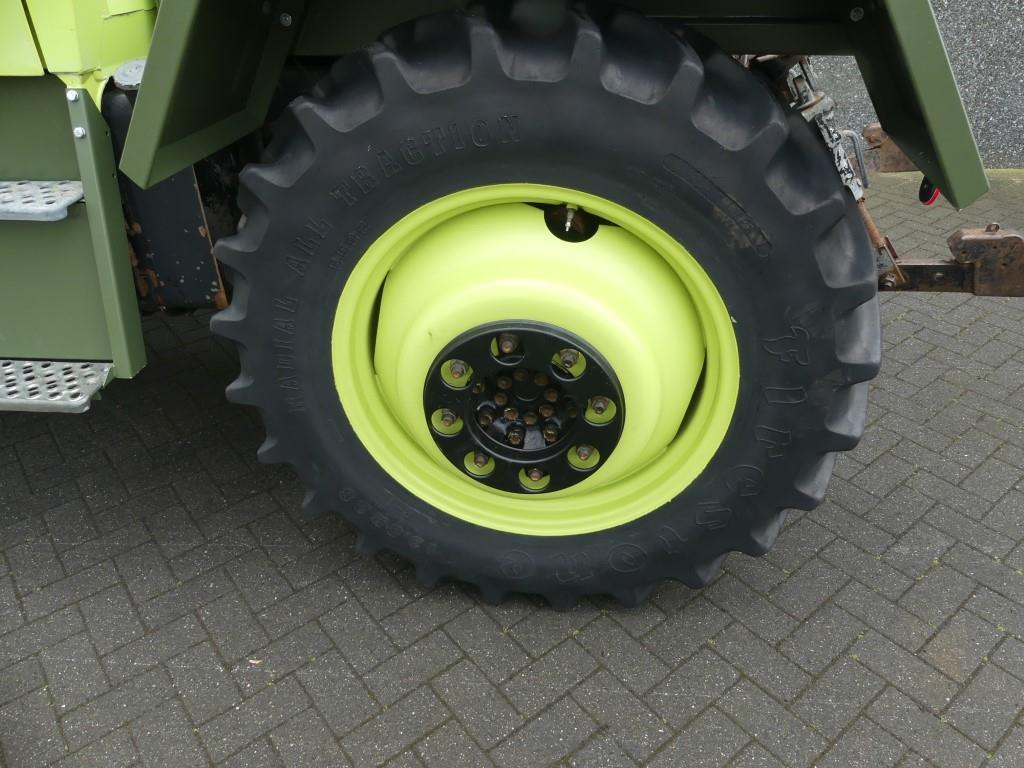 Farm tractor Mercedes Benz MB Trac 900 Turbo