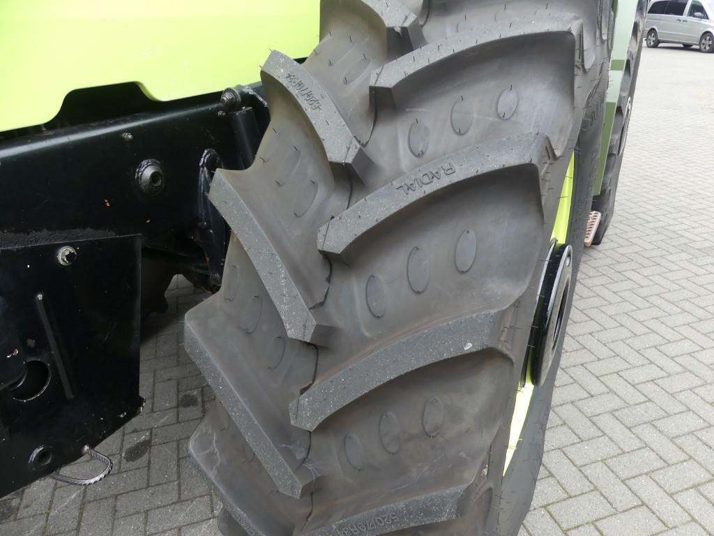 Farm tractor Mercedes-Benz MB trac 1600