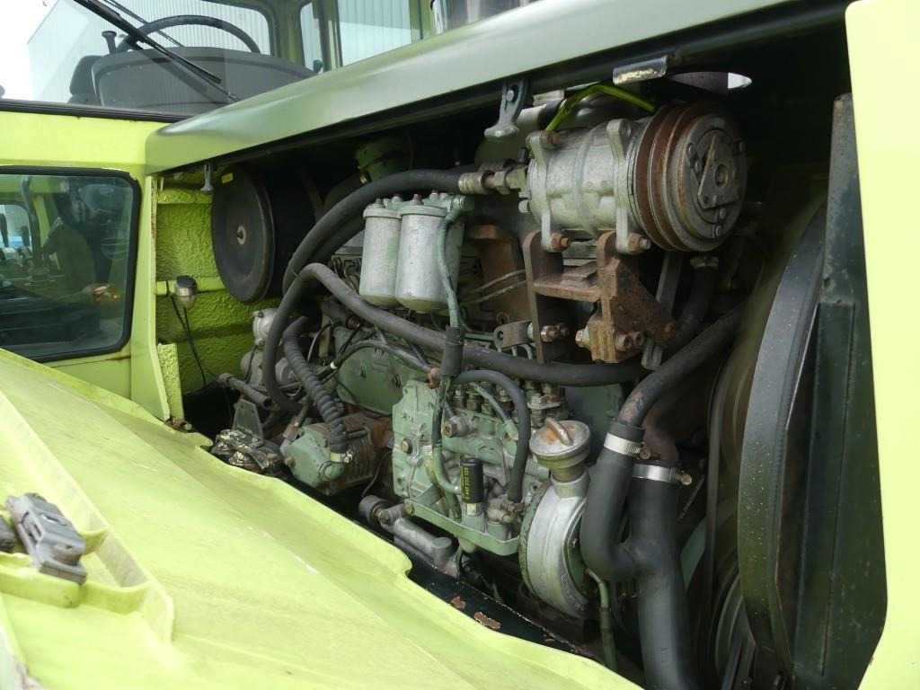 Farm tractor Mercedes-Benz MB trac 1600
