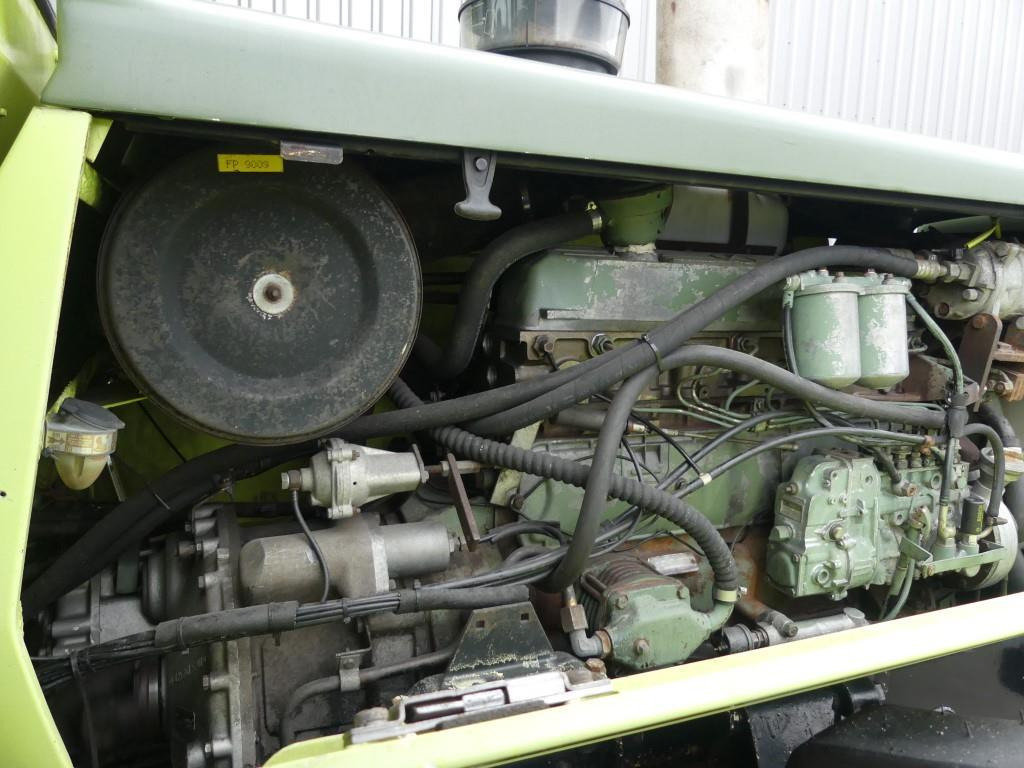Farm tractor Mercedes-Benz MB trac 1600