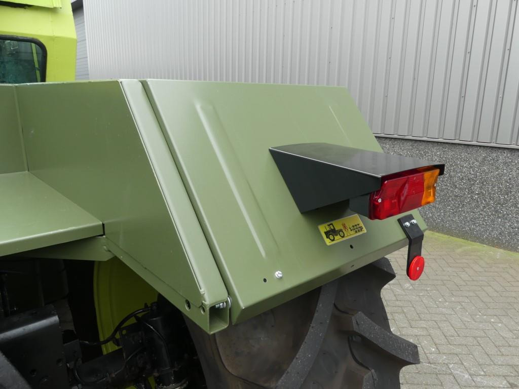Farm tractor Mercedes-Benz MB trac 1600