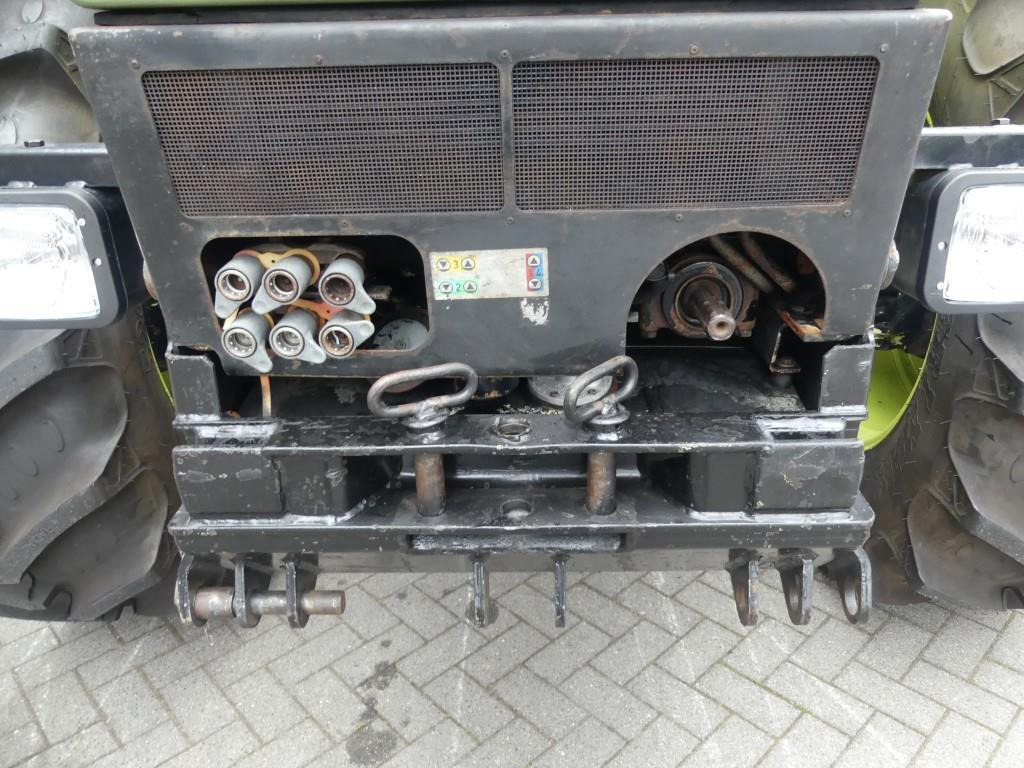 Farm tractor Mercedes-Benz MB trac 1600