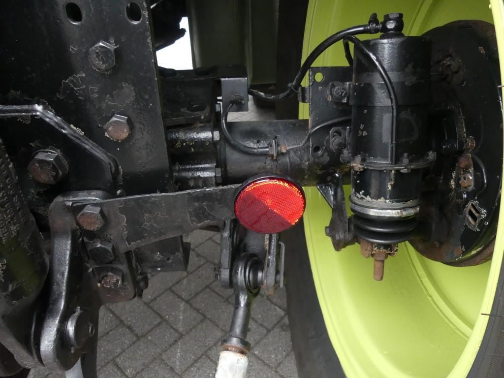Farm tractor Mercedes-Benz MB trac 1600