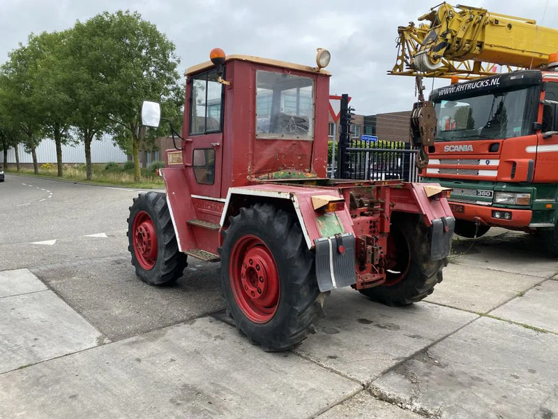 Farm tractor Mercedes-Benz TRAC