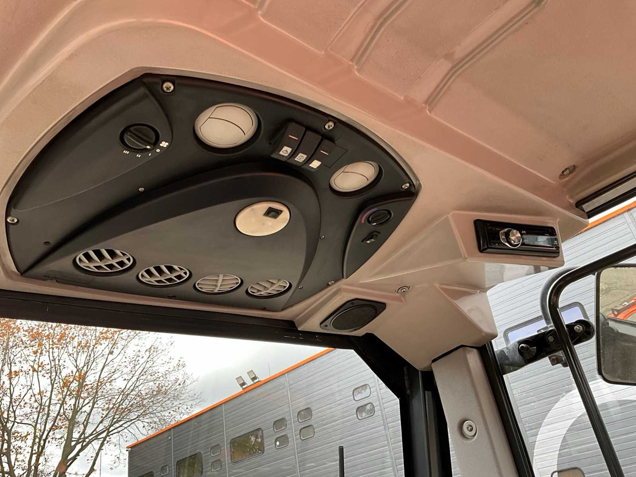 Farm tractor Multihog MH90