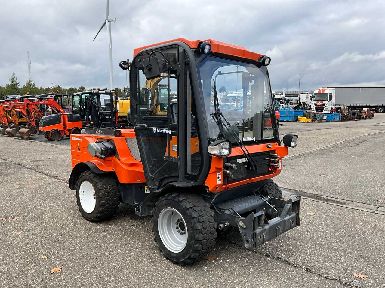 Farm tractor Multihog MH90