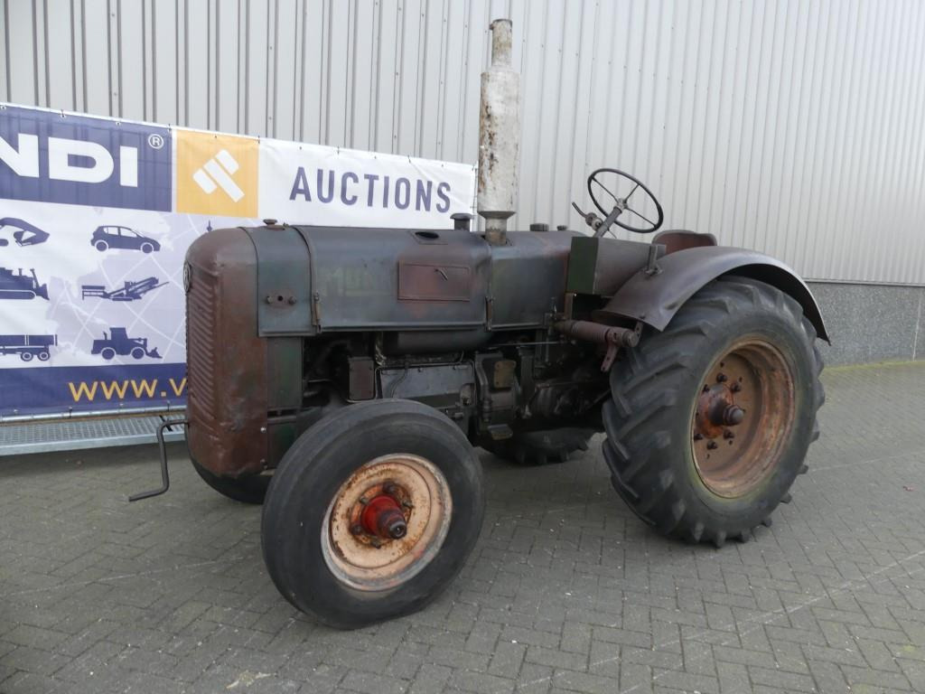 Farm tractor Munktells BM 20