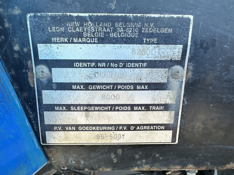 Farm tractor New Holland 8260